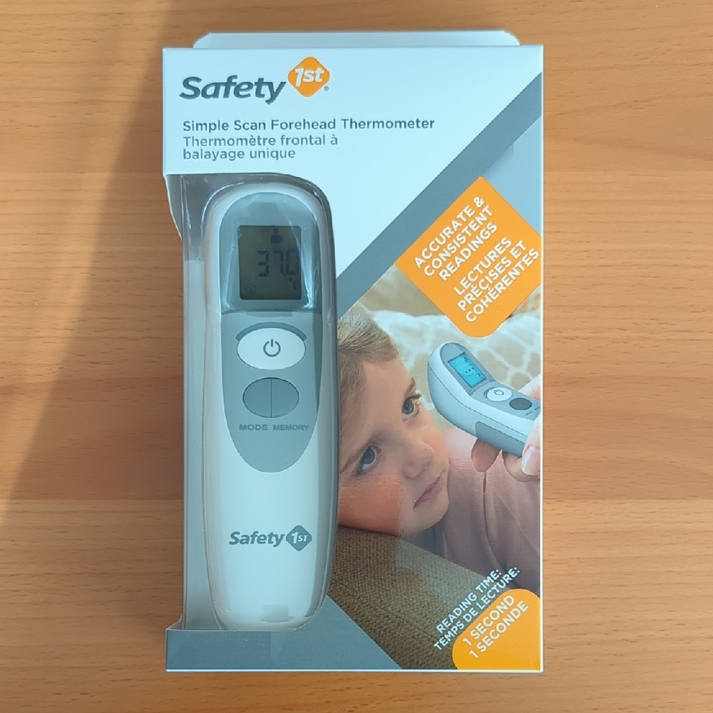 NEW Safety 1st Forehead Thermometer